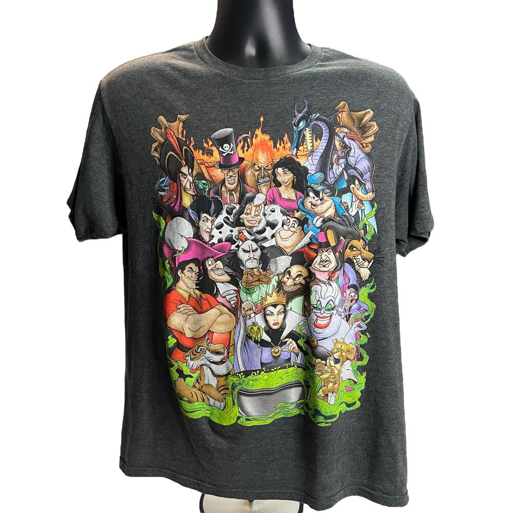 Disney Villains Graphic T-Shirt Size Large - Charcoal Tee with‎ Iconic Villains